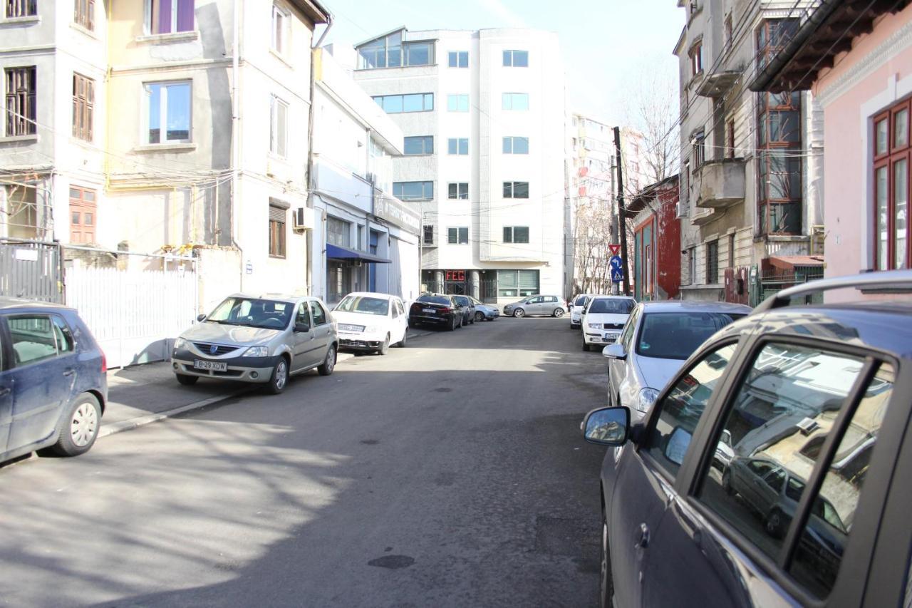 Banat 4 Hostel Bukarest Exterior foto